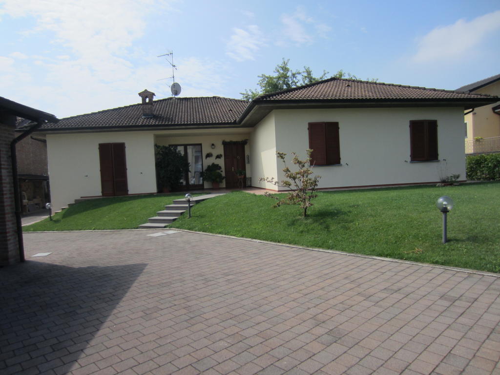 Marinella B&B Cornale Exteriör bild