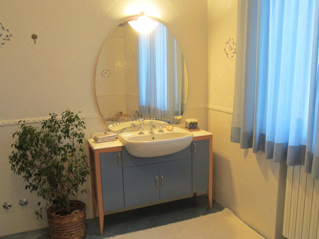 Marinella B&B Cornale Rum bild